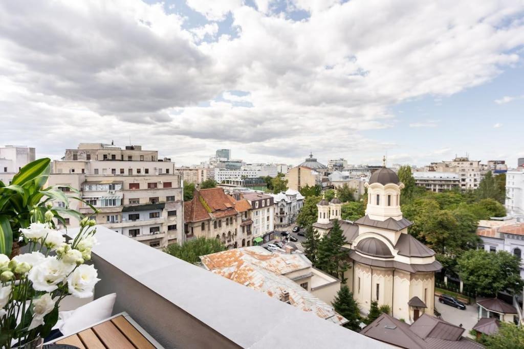 Stunning Views 2Br Midtown Flat - Charming Balcony Leilighet Bucureşti Eksteriør bilde